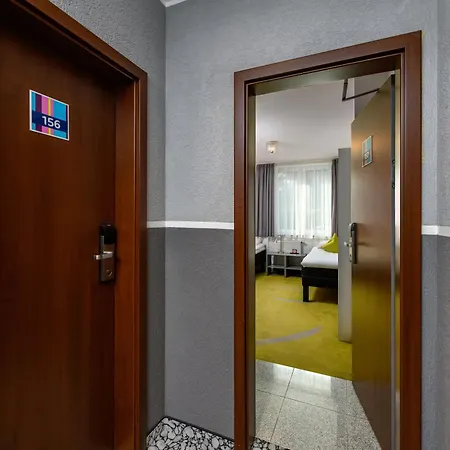 Hotel Sleepinroomz Boutique 3*